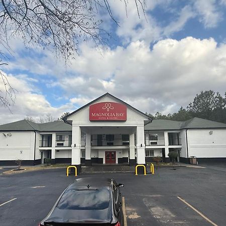 Magnolia Bay Hotel & Suites Jonesboro Exterior photo
